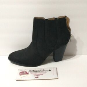 Adrienne Vittadini ankle women's booties size 9.5